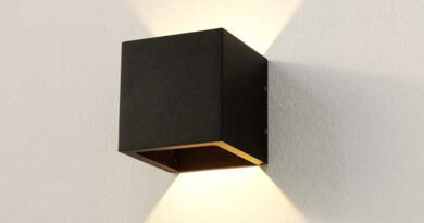 Foto Artdelight Wandlamp Cube 10x10 cm zwart